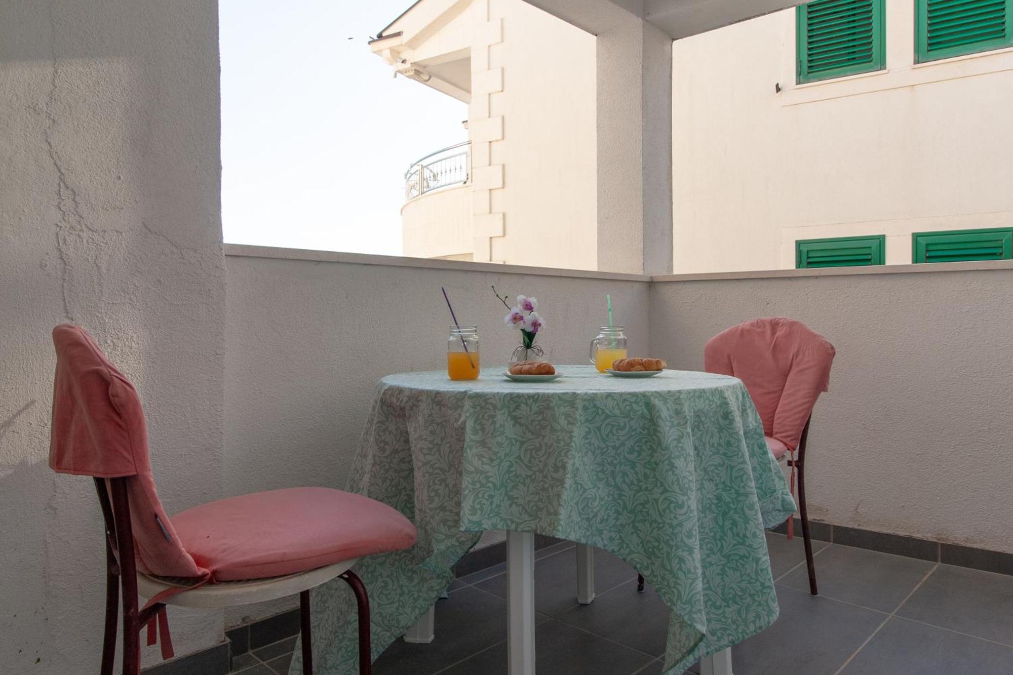 Apartments Laura Neum Phòng bức ảnh